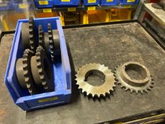 Bin Of 7 x 25 Tooth Simplex Taper Bush Sprockets