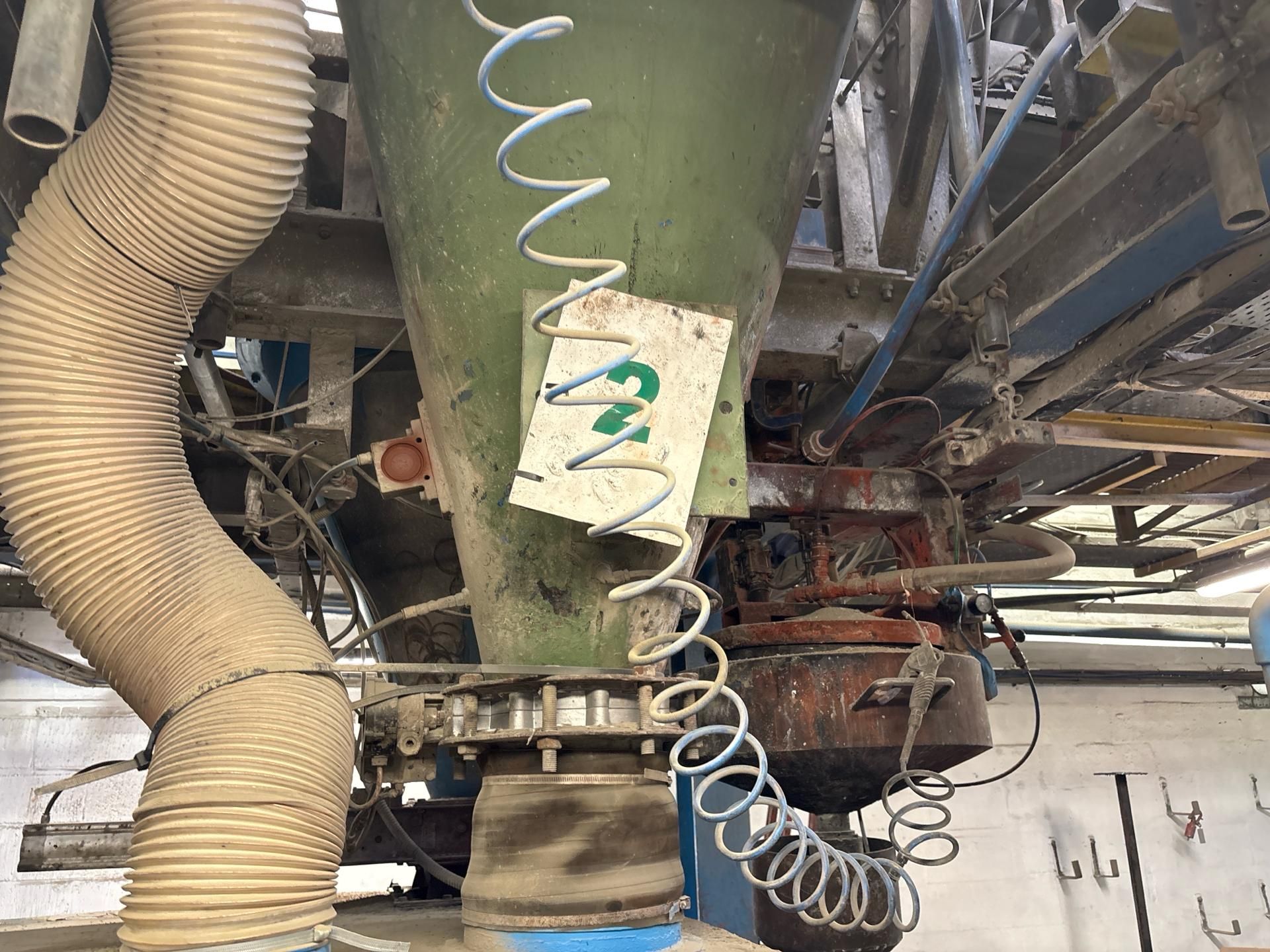 Weighfeeder and Mixer - Image 4 of 21