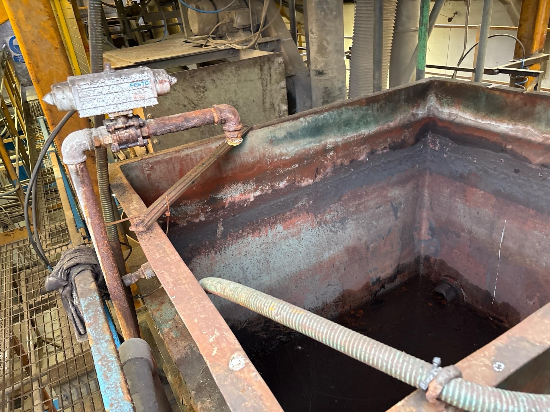 Weighfeeder and Mixer - Image 17 of 21