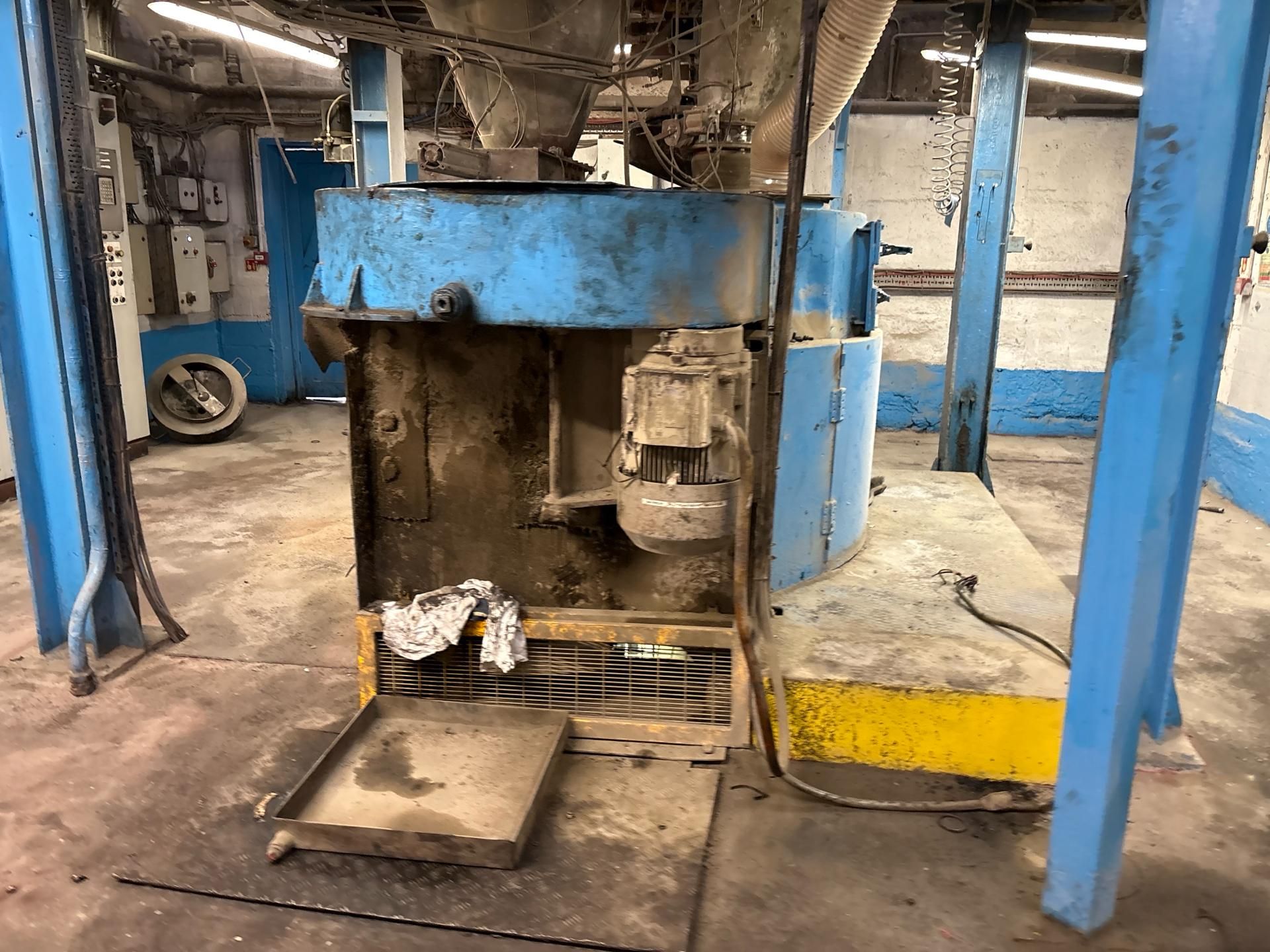 Weighfeeder and Mixer - Image 2 of 16