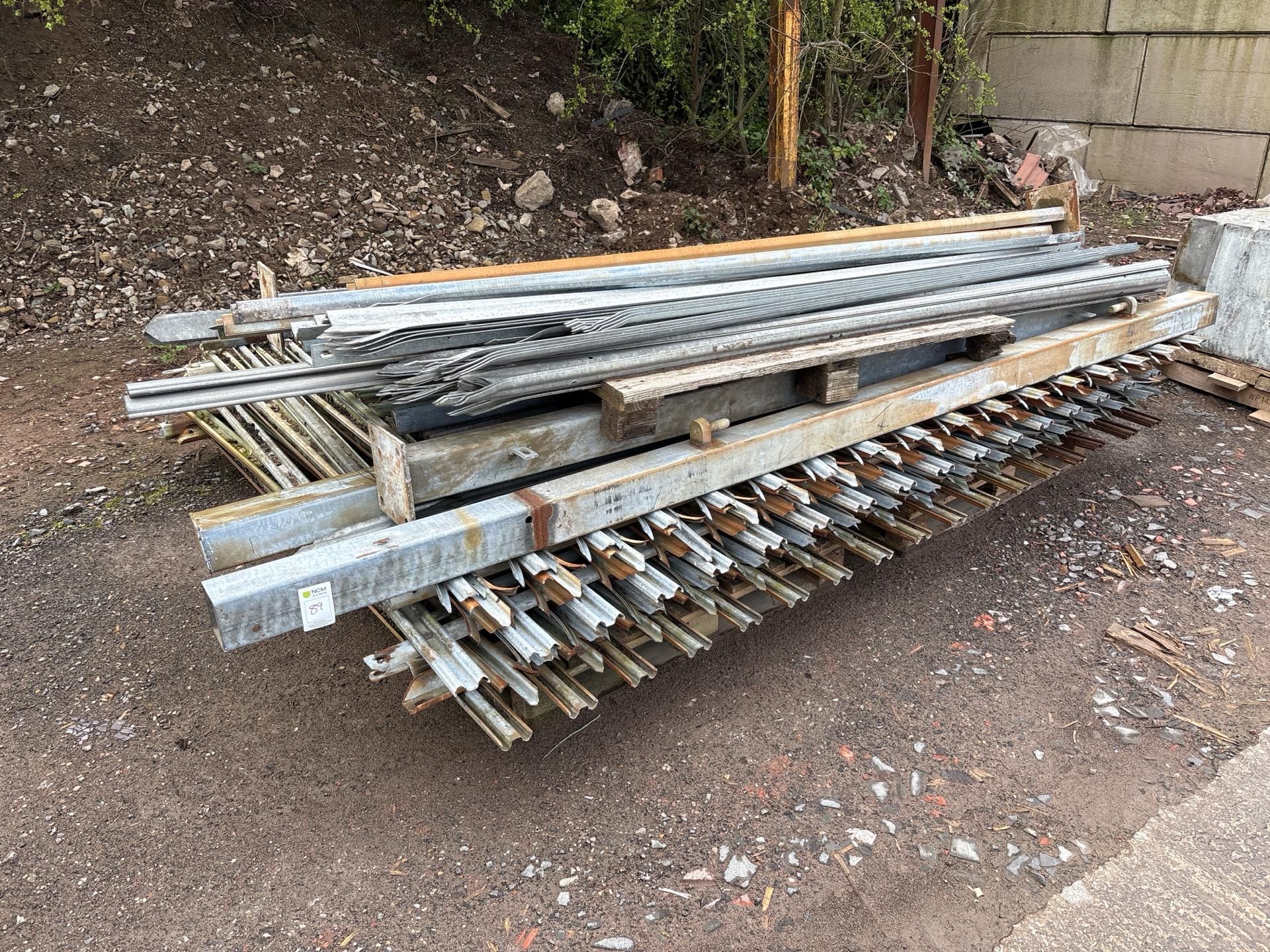 Pallet of Metal Fencing - Image 2 of 4