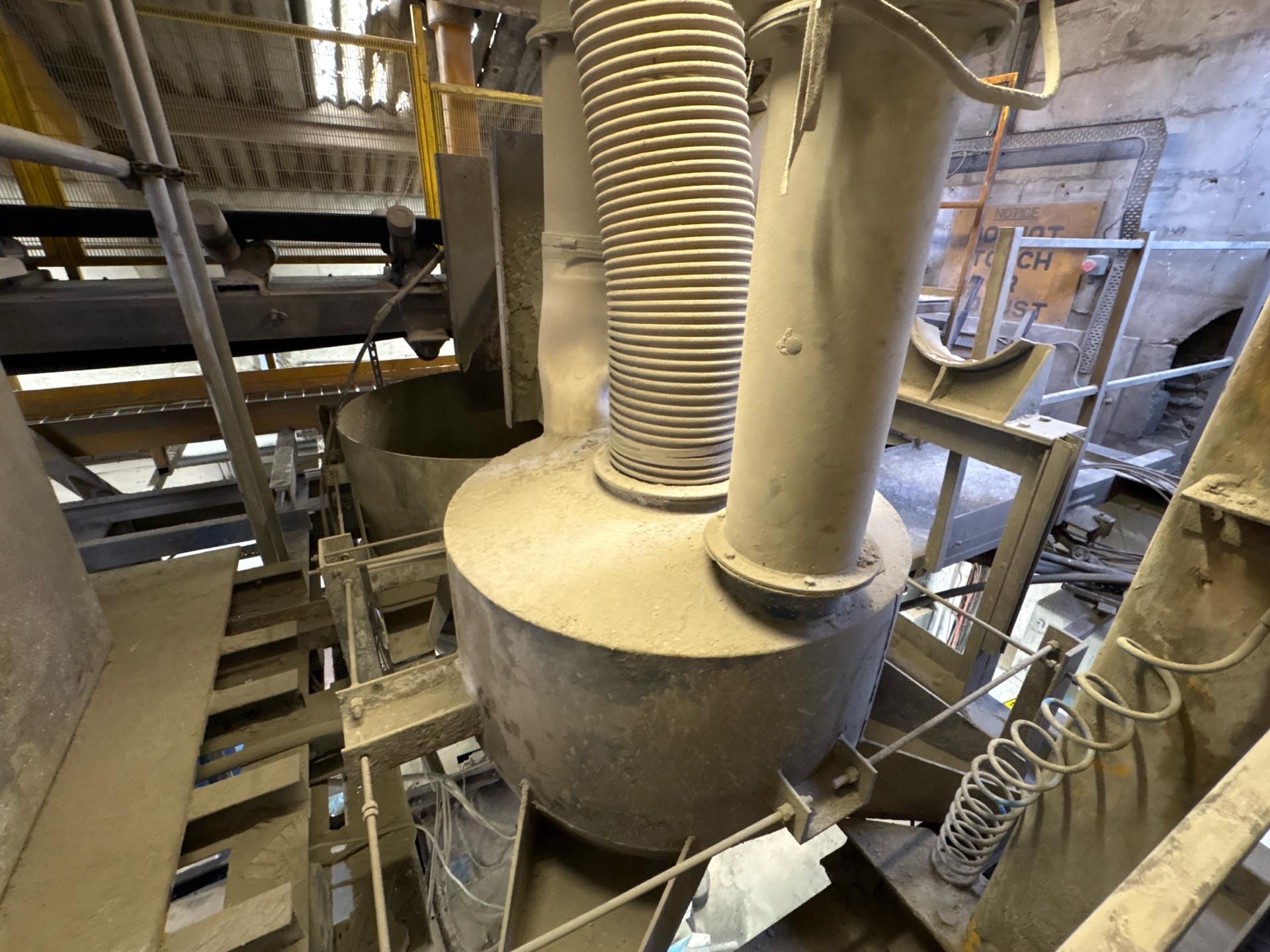 Weighfeeder and Mixer - Image 13 of 16