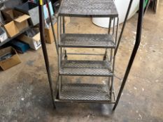 Mobile Metal Steps, No Reserve