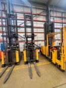 AM Forktrucks Order Picker/Warehouse Forklift
