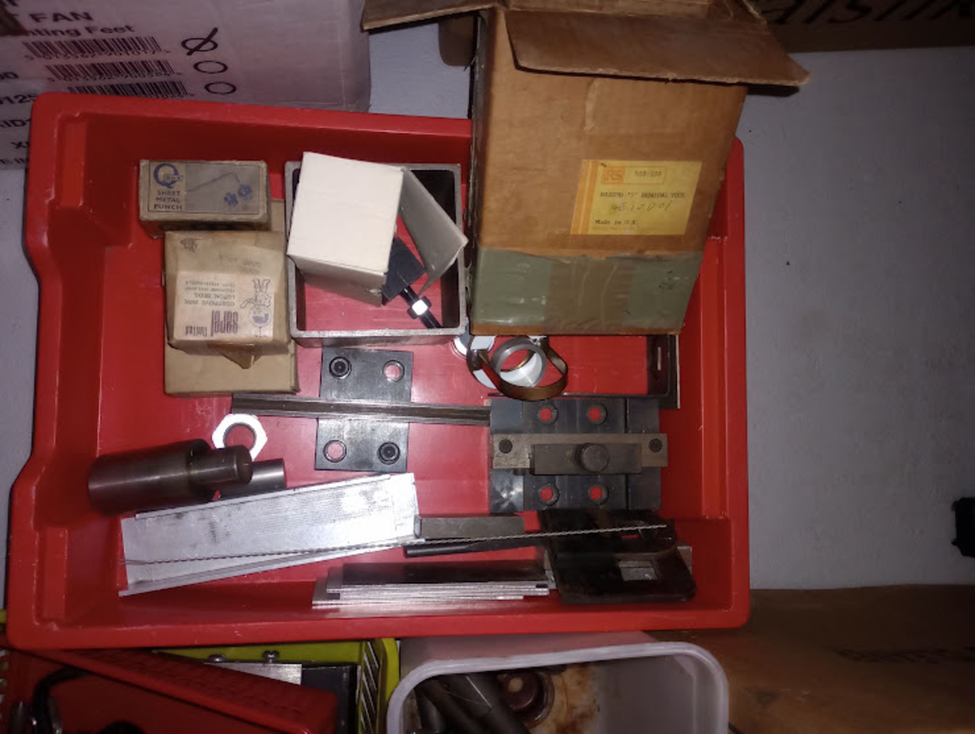 Punches & Dies For Bench Press assorted lots of differing sizes and parts for use with bench presss - Image 2 of 4
