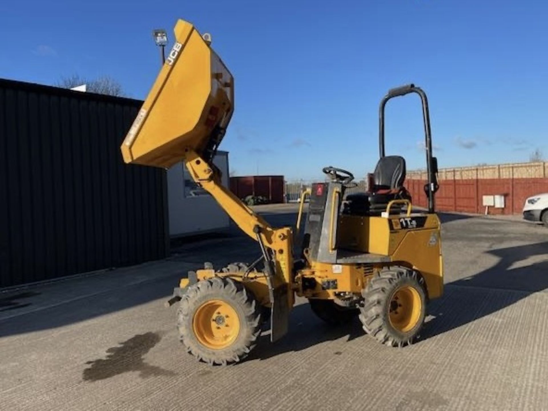 2021 JCB 1T-2 High Tip Dumper - Image 2 of 13