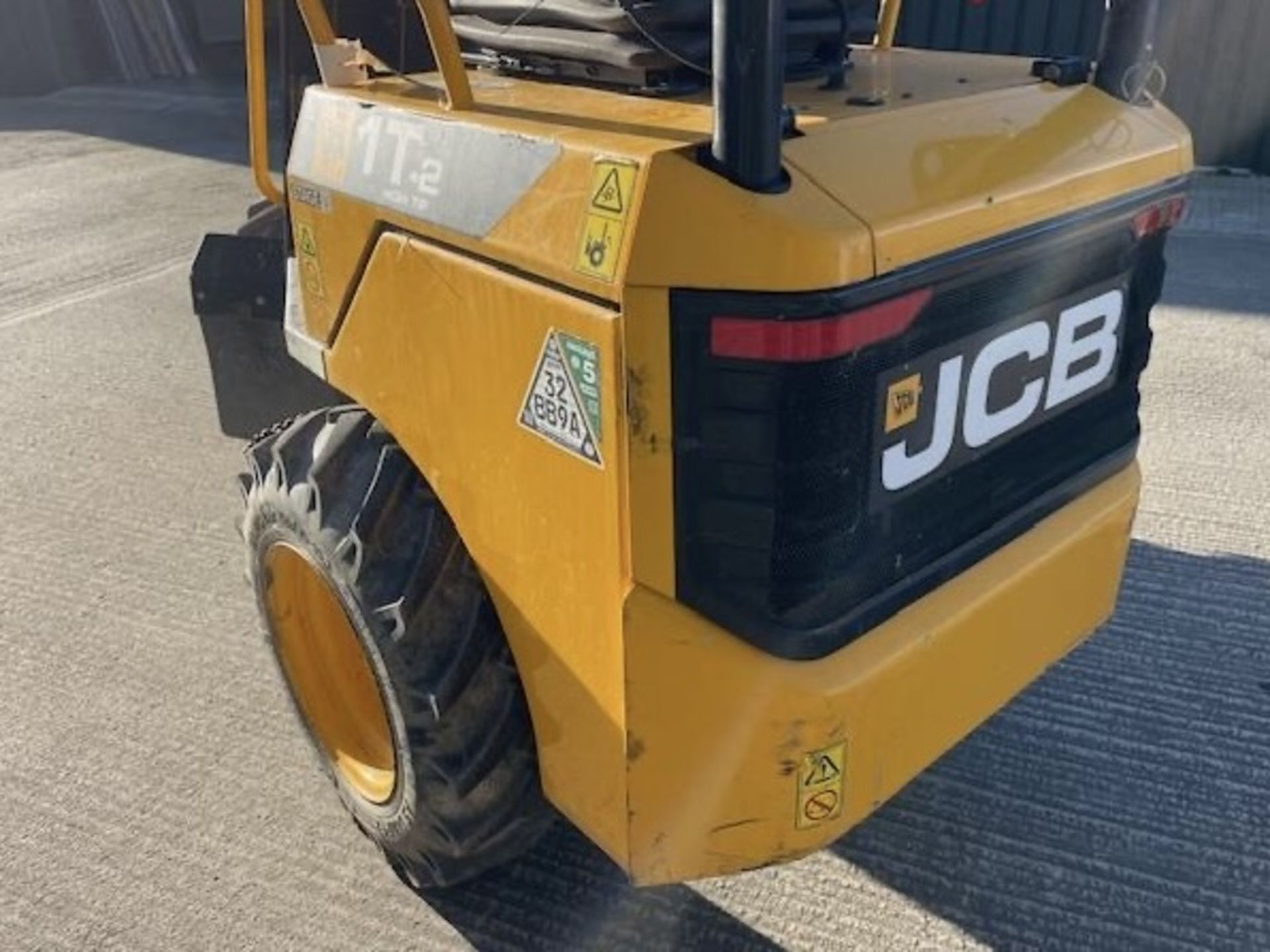 2021 JCB 1T-2 High Tip Dumper - Image 5 of 13