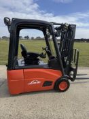 2013 Linde 1.6 Tonne Electric Forklift Container Spec 9975 hours 1.6 tonne lift capacity 4.6m co