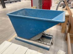 Blue Metal Tip Skip, No Reserve