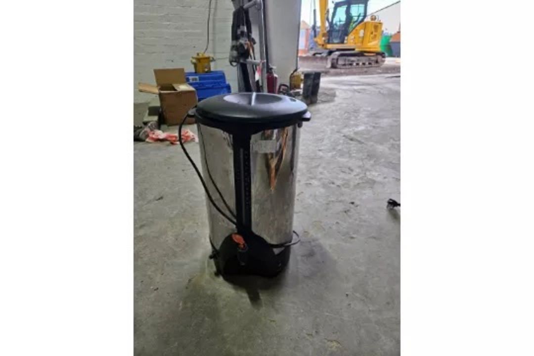 Commercial Hot Water Urn/Boiler - Image 6 of 12