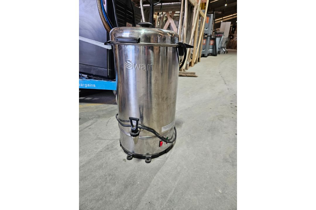 Commercial Hot Water Urn/Boiler - Image 10 of 12