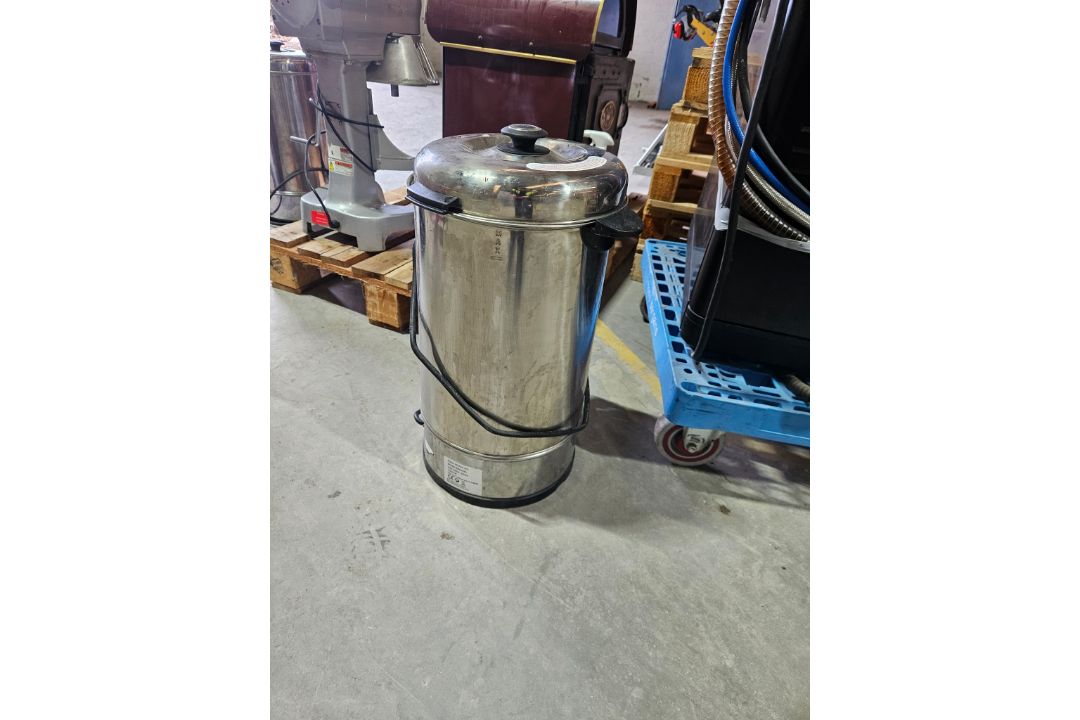 Commercial Hot Water Urn/Boiler - Image 11 of 12