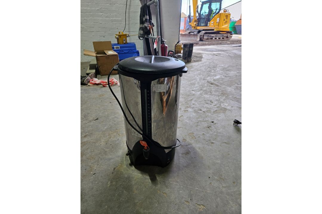 Commercial Hot Water Urn/Boiler - Image 9 of 12