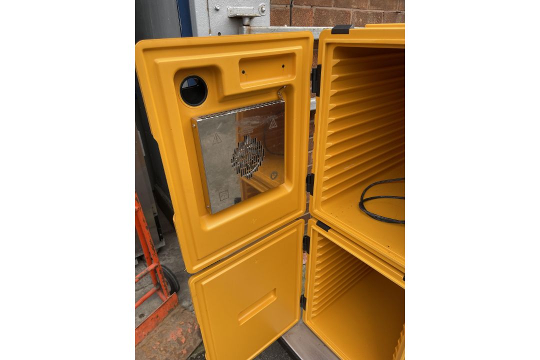 MKN Electric 6 Grid Combi Oven on Stand, Three Phase - Image 2 of 4