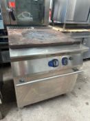 Electrolux Nat Gas Solid Top Oven, Adjustable Leg with Gas Hose