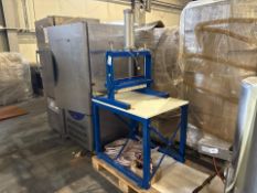 Hydraulic Cutting Table