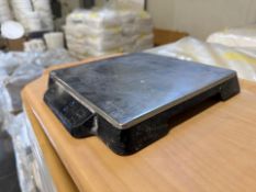 Hendi Digital Scale