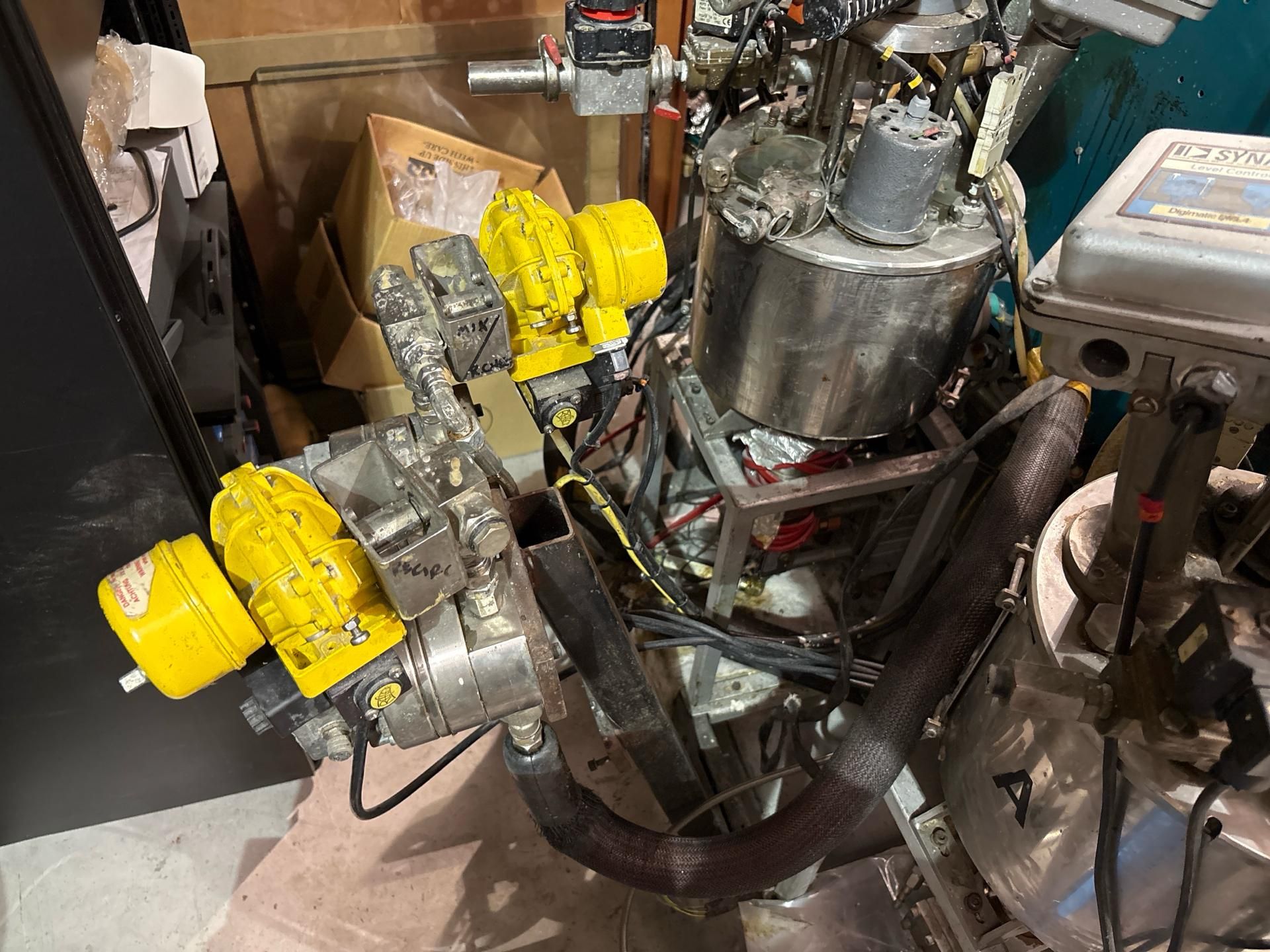 Liquid Control Gear Pump System - Image 11 of 13