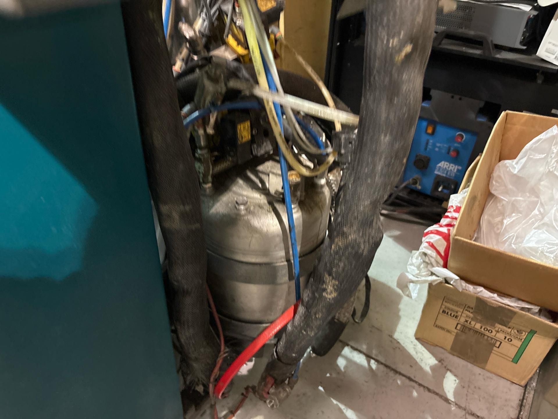 Liquid Control Gear Pump System - Image 8 of 13