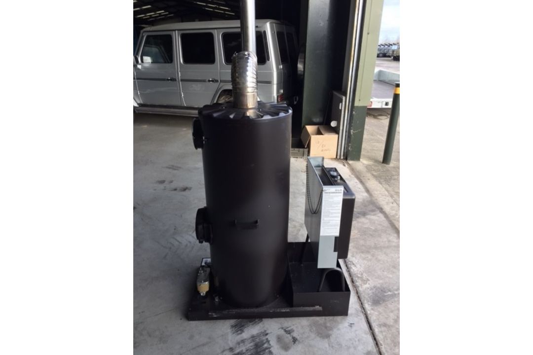 NO RESERVE - UNUSED Multi-Fuel Heater - DEVILLE with Blue Flame Technology With the Blue Flame Tech - Image 15 of 17