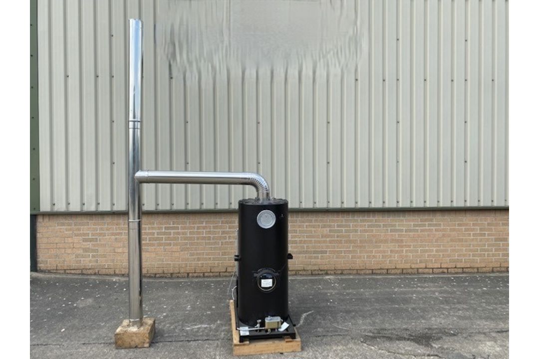 NO RESERVE - UNUSED Multi-Fuel Heater - DEVILLE with Blue Flame Technology With the Blue Flame Tech - Image 2 of 17