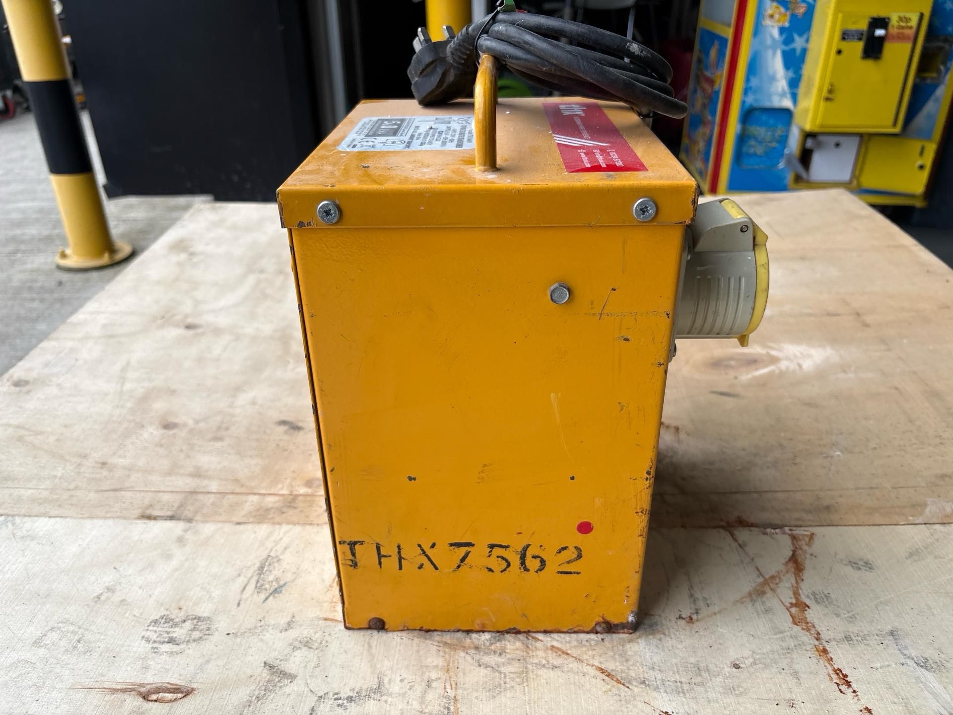 Elite 5.0 KVA 110V Vented Heater Transformer THX7562 - Image 4 of 6