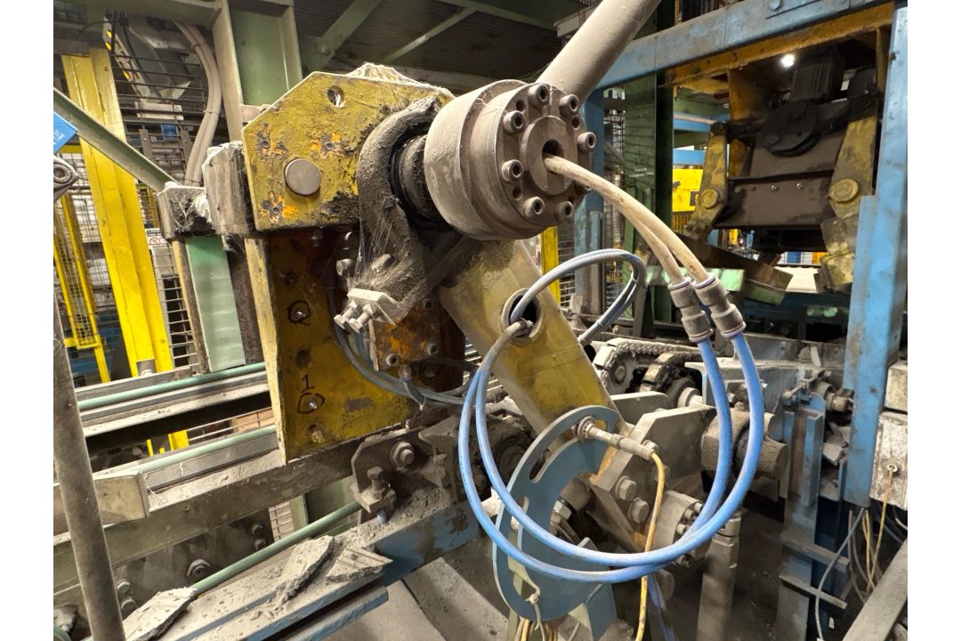 Burden Conveyor and Manipulator - Image 14 of 14