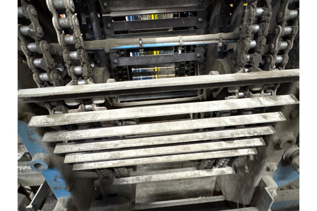 Chain Rail Elevator - Image 11 of 17