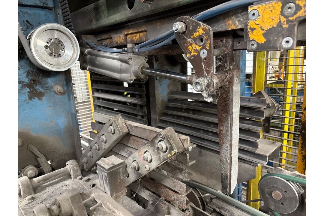 Chain Rail Elevator - Image 17 of 17