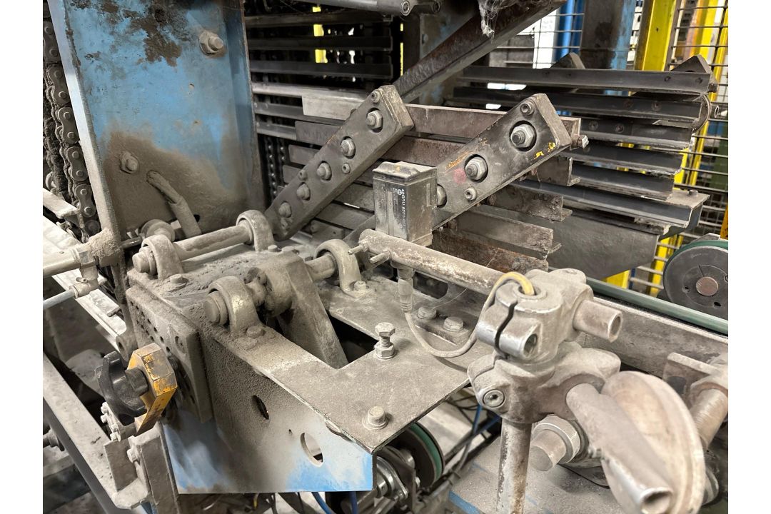 Chain Rail Elevator - Image 14 of 17