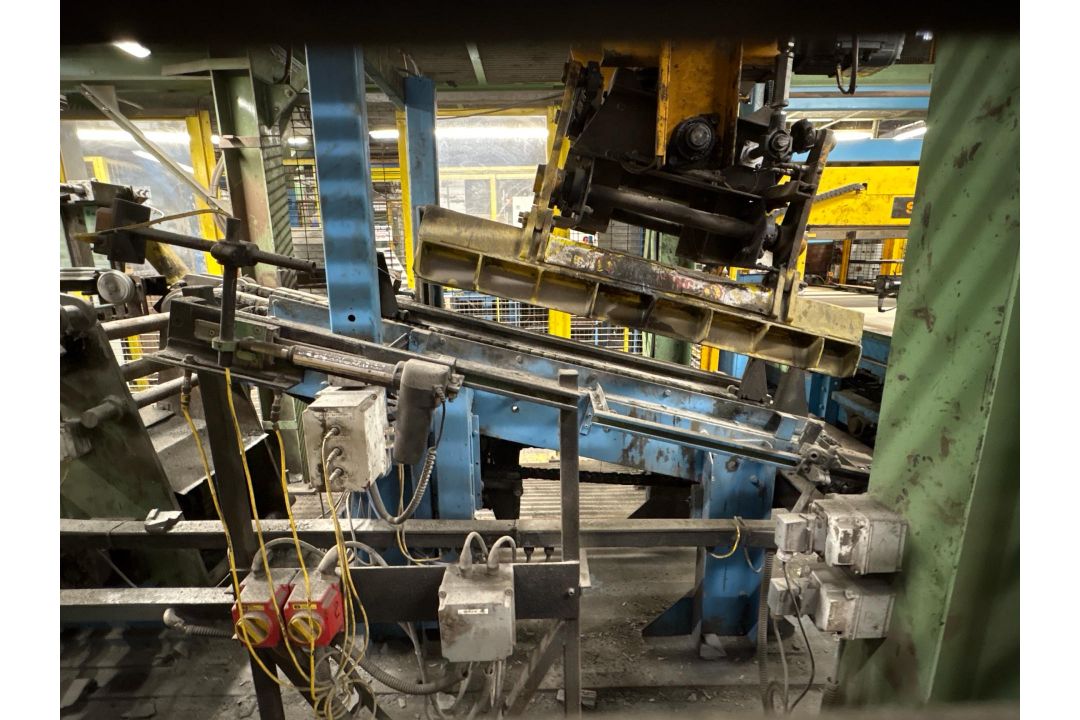 Burden Conveyor and Manipulator - Image 1 of 14
