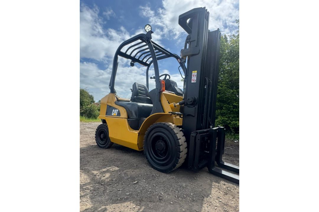 2007 Caterpillar DP25N 2.5 Tonne Diesel Forklift Truck, ONLY 2200 HOURS - Image 5 of 9