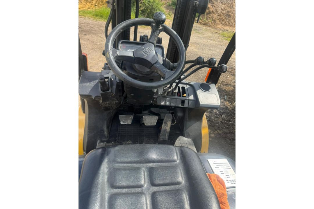 2007 Caterpillar DP25N 2.5 Tonne Diesel Forklift Truck, ONLY 2200 HOURS - Image 9 of 9