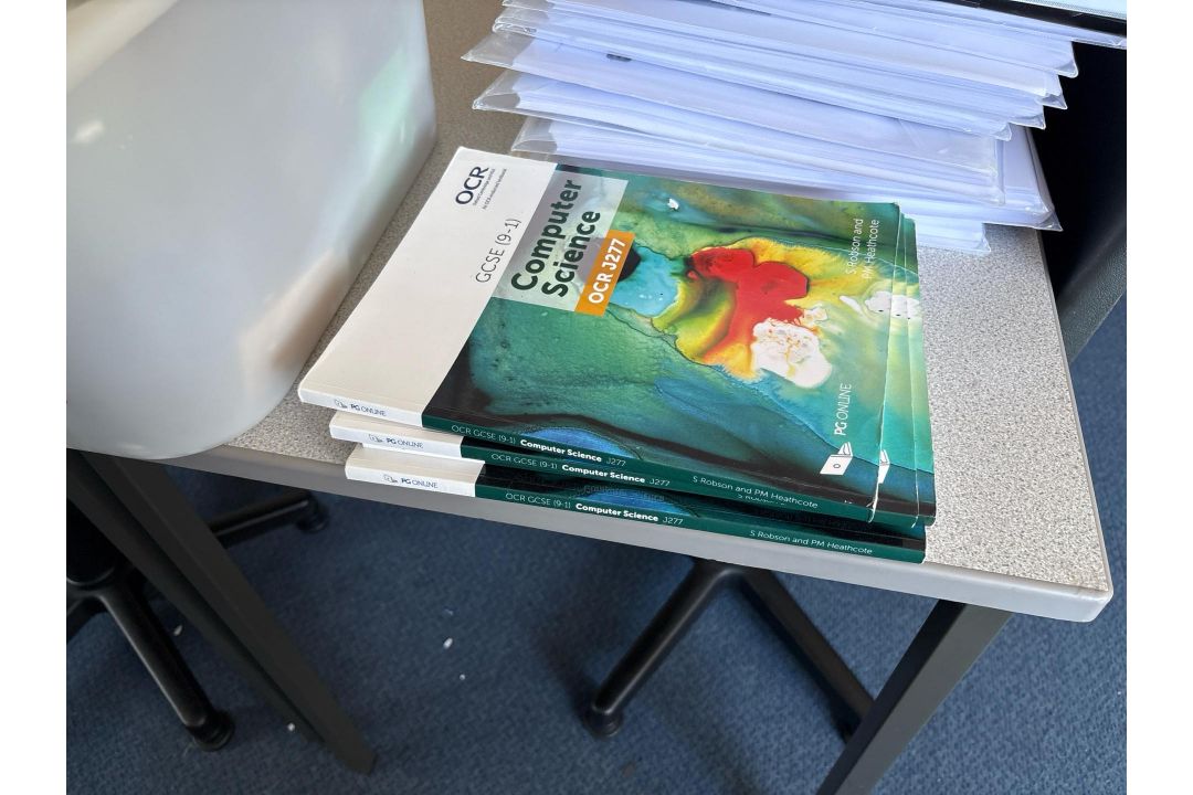 Computer Science Textbooks - Image 5 of 5