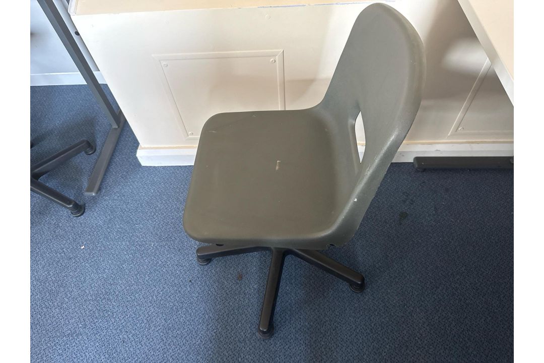4 x Adjustable Chairs - Image 3 of 5