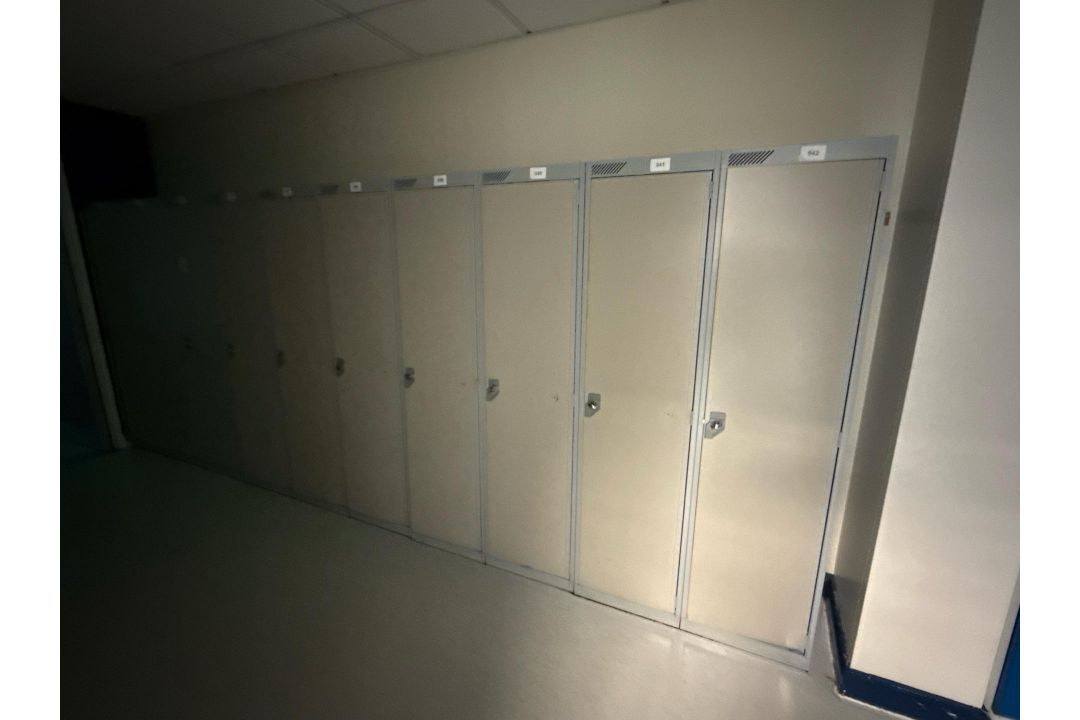 10 x Lockers - Image 1 of 4