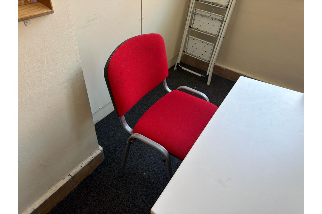 Conference Table With 12 Red Chairs - Image 5 of 6