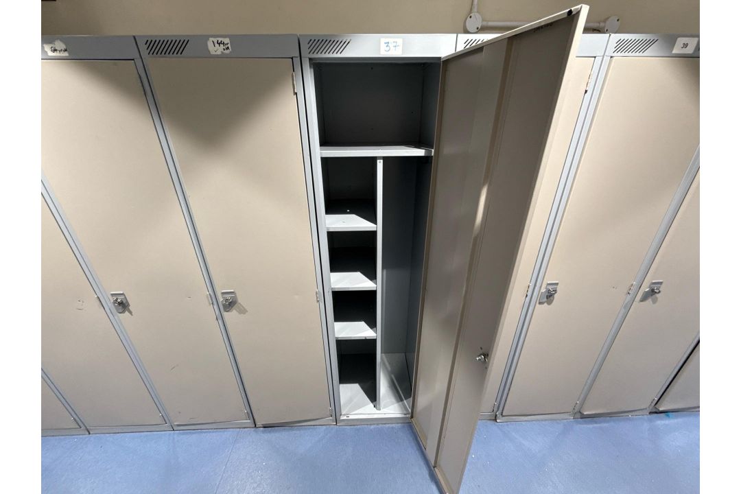 Run Of 18 Lockers - Image 5 of 6