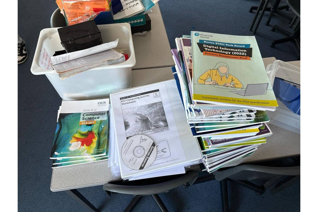Computer Science Textbooks - Image 1 of 5