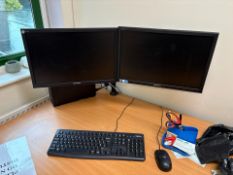 HP Desktop PC With Samsung Monitor