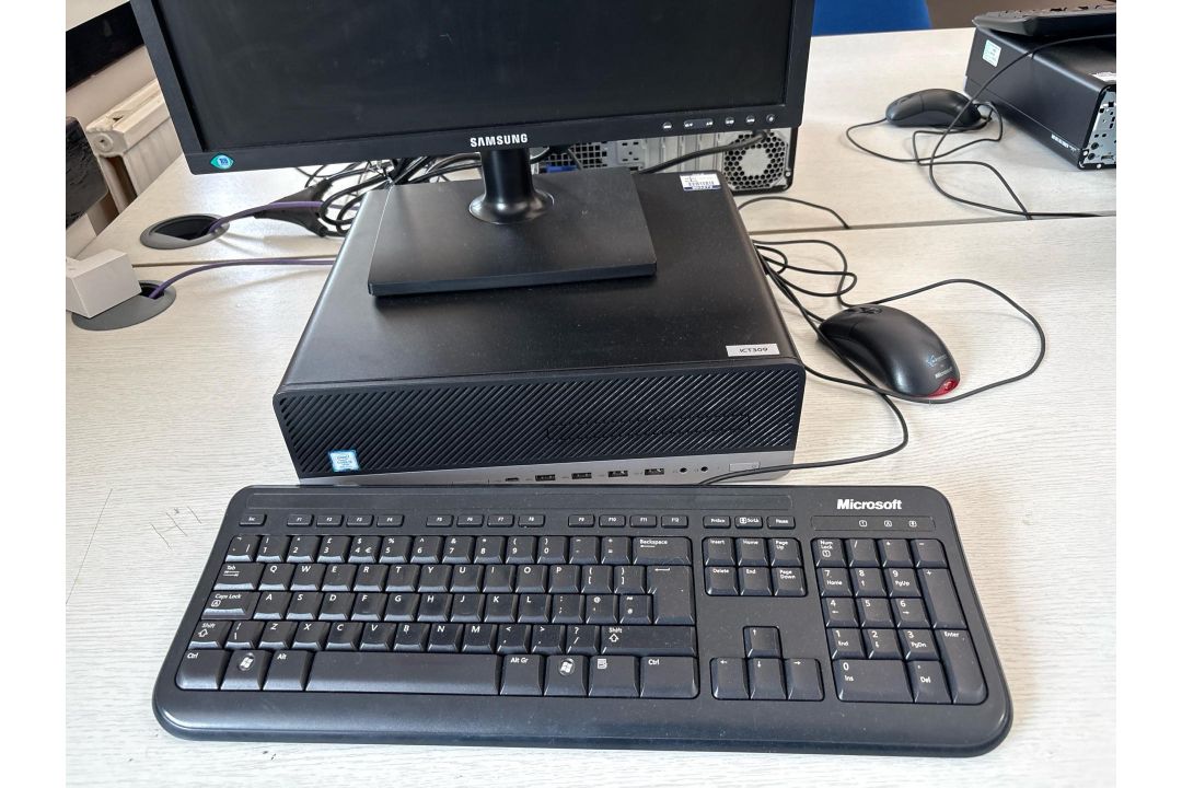 ICT Class Computer Set UpA complete ICT classroom workstation, ready to ...