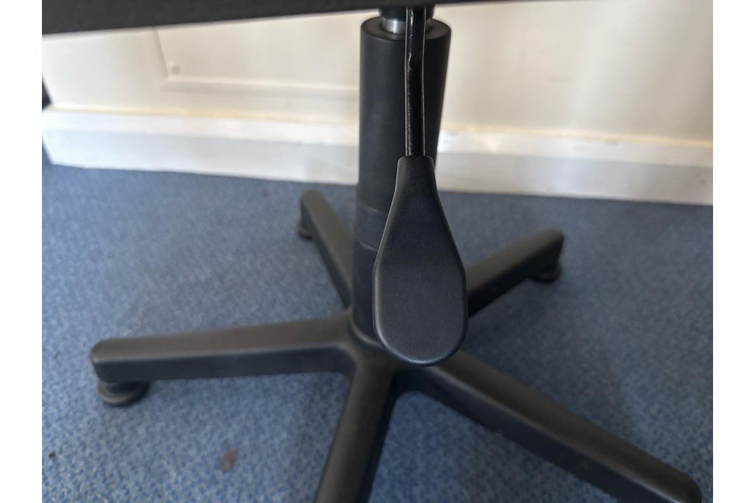 4 x Adjustable Chairs - Image 5 of 5