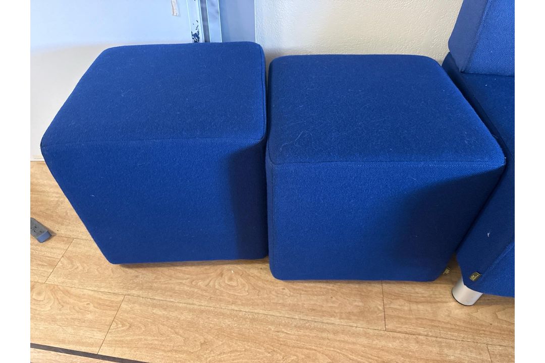 4 x Sofas And Pouffes - Image 4 of 5