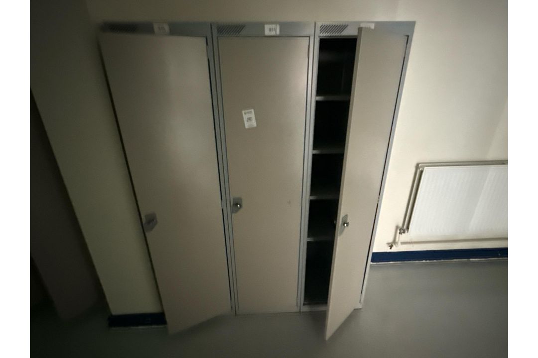 3x Lockers - Image 1 of 4