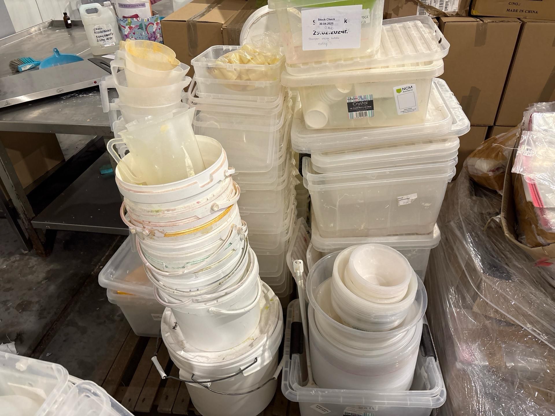 Pallet of Assorted Plastic Tubs - Image 3 of 3