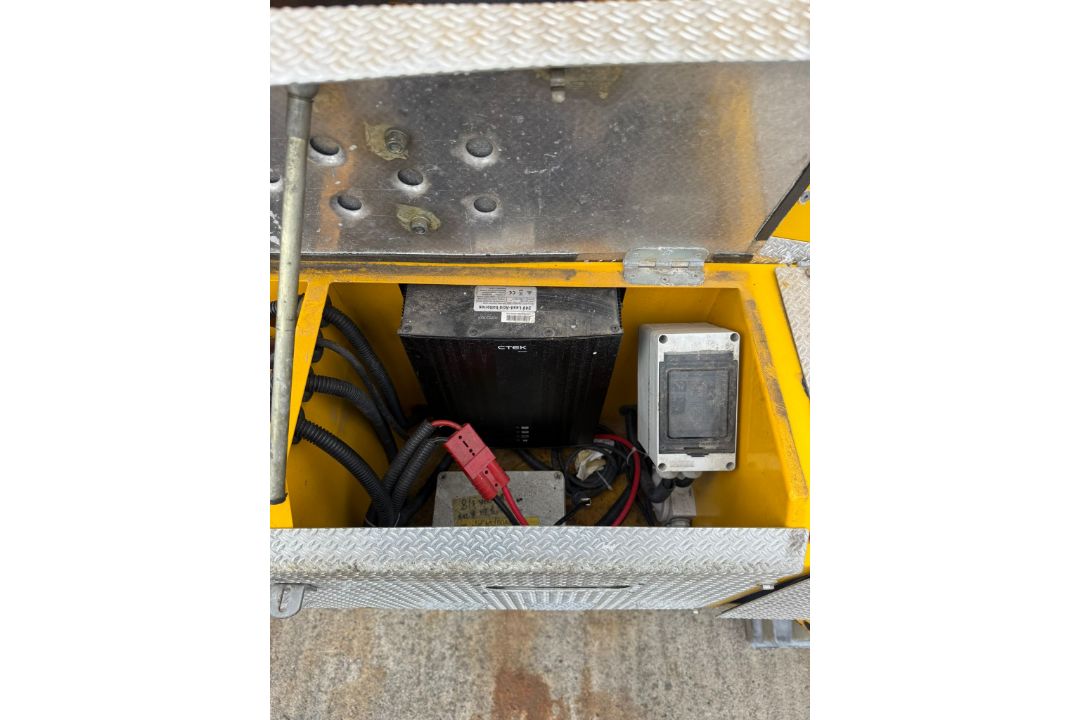 OMME 1750 RBD Dual Fuel Tracked Spider Lift - Access Platform - Cherry Picker 1854 Hours - Image 6 of 38