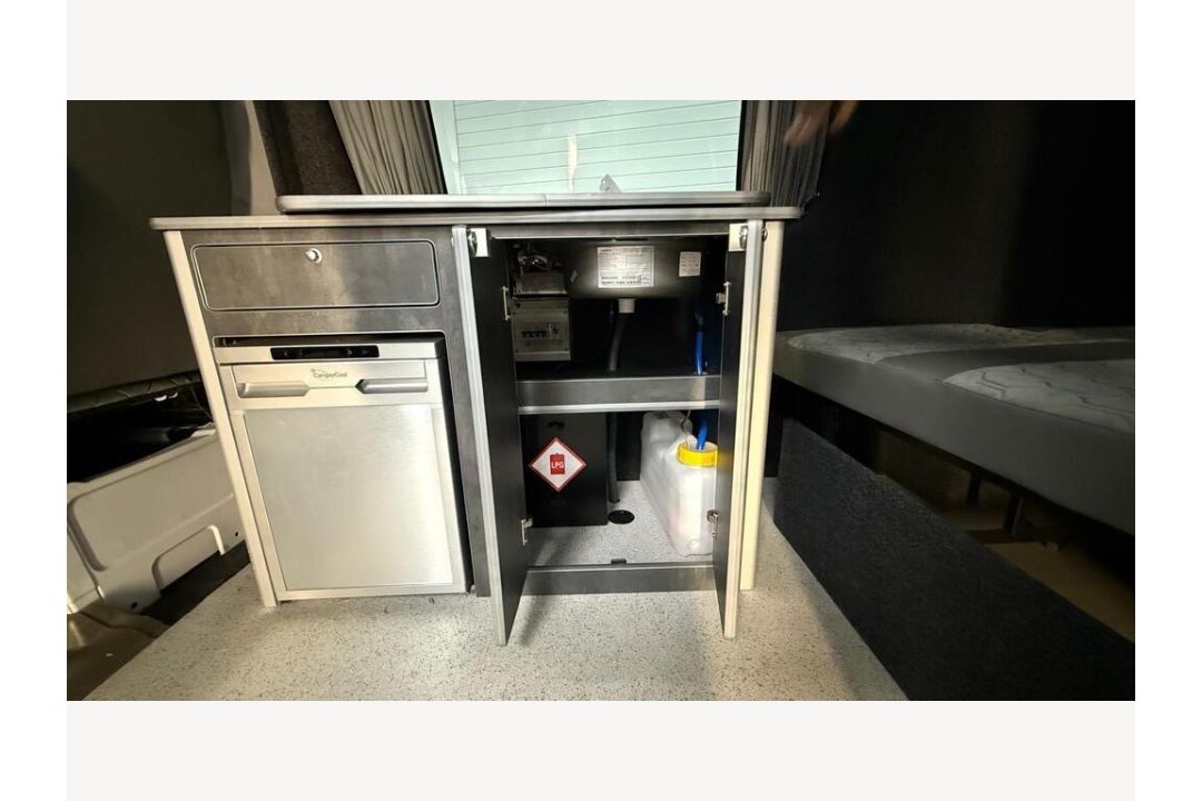2014 Mercedes Sprinter Camper Van, 141,643 Miles, MOT to March 2026 - Image 27 of 29