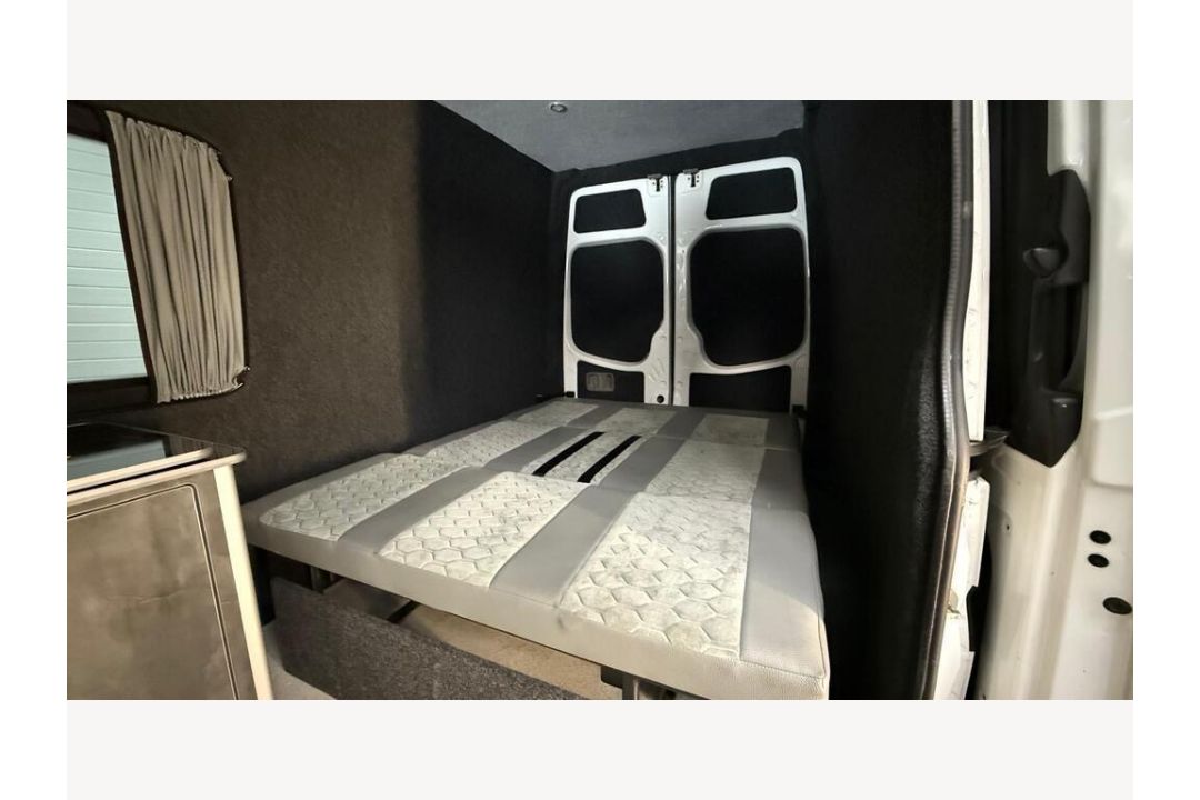 2014 Mercedes Sprinter Camper Van, 141,643 Miles, MOT to March 2026 - Image 15 of 29
