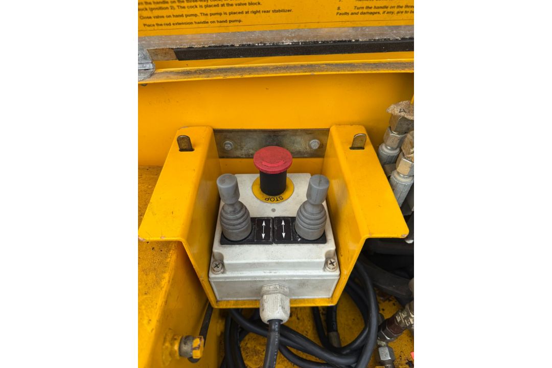 OMME 1750 RBD Dual Fuel Tracked Spider Lift - Access Platform - Cherry Picker 1854 Hours - Image 28 of 38