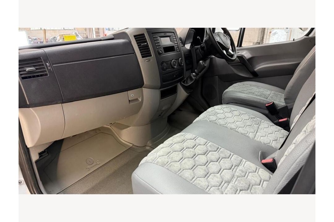 2014 Mercedes Sprinter Camper Van, 141,643 Miles, MOT to March 2026 - Image 16 of 29